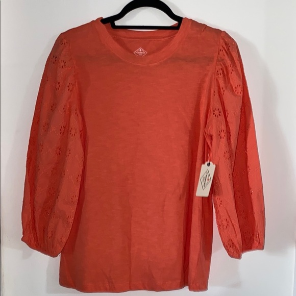 Women's Eyelet Sleeve Top - Picture 1 of 2